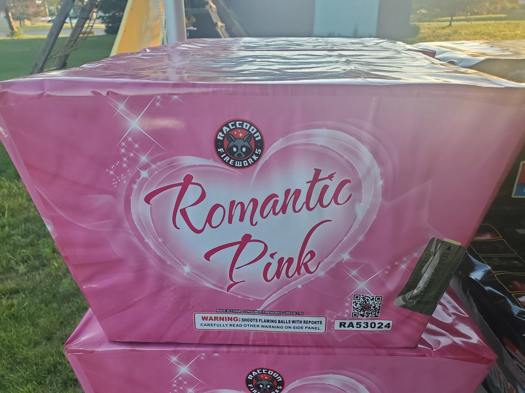 ROMANTIC PINK